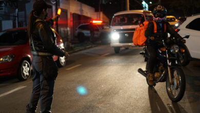 Foto de TRÂNSITO. Operação “Balada Segura” aborda 123 veículos. 18 motoristas autuados, 2 por embriaguez