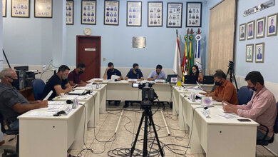 Foto de FORMIGUEIRO. Mesa Diretora da Câmara apresenta projeto que reduz salário dos vereadores em 46,59%