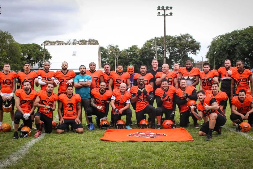 FUTEBOL AMERICANO. Pumpkins, vice-campeão de hoje, quer vencer o Gauchão  para manter boa fase - Claudemir Pereira