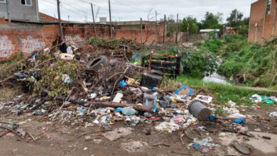 Foto de AMBIENTE. Prefeitura retira quase 24 toneladas de lixo descartado em via pública em trecho do Bairro Noal