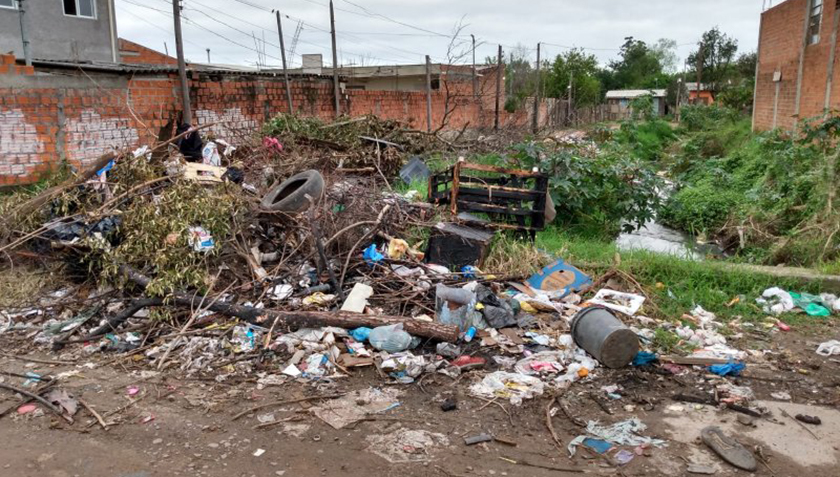 Ambiente Prefeitura Retira Quase 24 Toneladas De Lixo Descartado Em Via Pública Em Trecho Do 3722